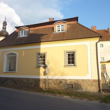 Guest House U Zlateho Jelena Žinkovy Εξωτερικό φωτογραφία