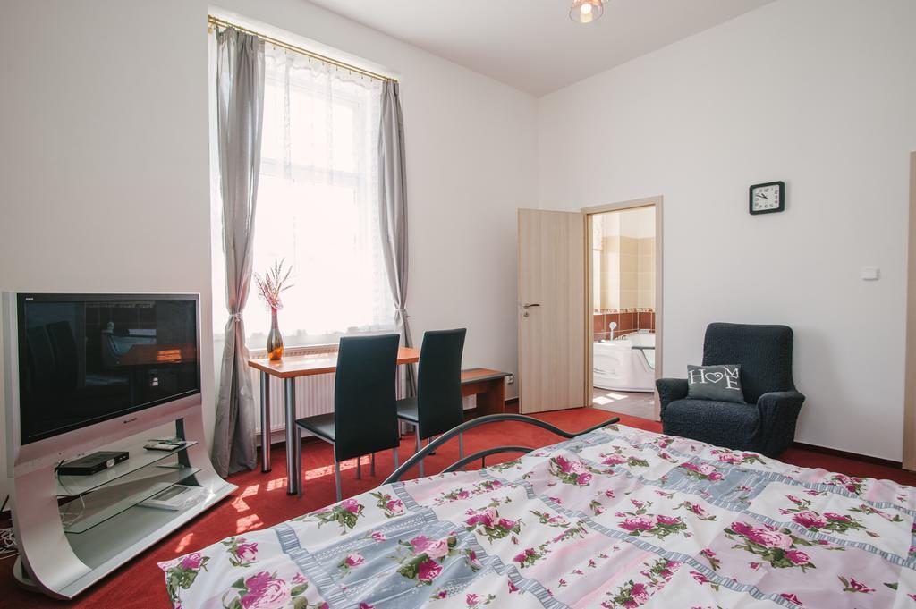 Guest House U Zlateho Jelena Žinkovy Δωμάτιο φωτογραφία